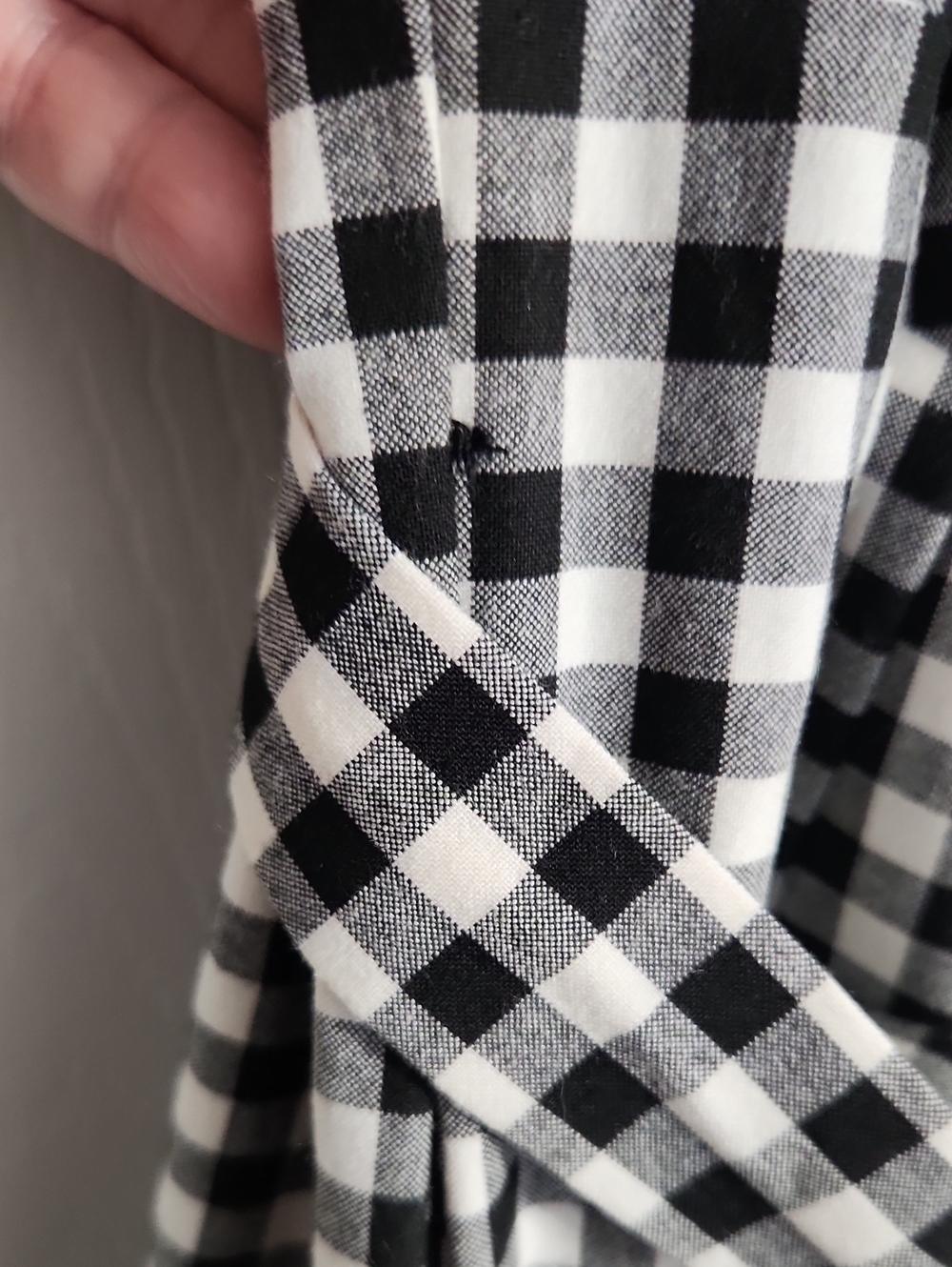 NWOT. NY&CO. Gingham Puff Sleeve Wide-leg Jumpsuit Sz.M Black/White - Picture 10 of 15